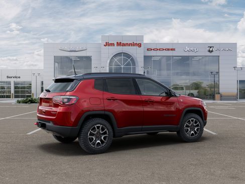 New 2026 Jeep Compass Trailhawk w/ Trailer Tow Group image 4