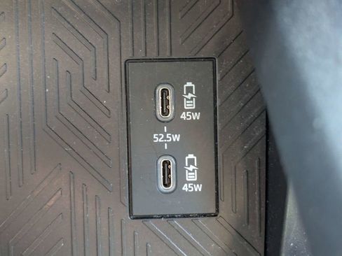 Used 2025 Toyota Tacoma TRD Off-Road image 22