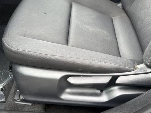 Used 2024 Toyota Corolla LE FWD image 13