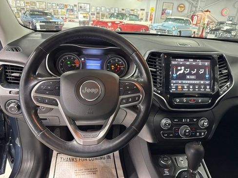 Certified 2021 Jeep Cherokee Limited w/ Elite Package image 17