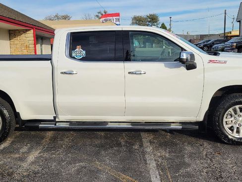 Used 2020 Chevrolet Silverado 1500 LTZ w/ LTZ Convenience Package image 13