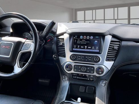Used 2020 GMC Yukon SLT w/ Graphite Performance Edition AWD/4WD image 7