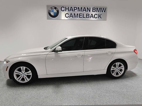Used 2018 BMW 328d 328d w/ Convenience Package image 3