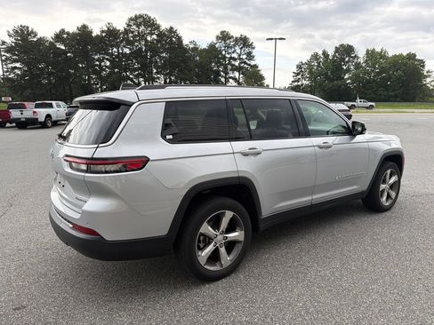Used 2021 Jeep Grand Cherokee L Limited AWD/4WD image 8