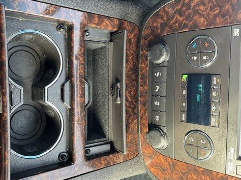 Used 2013 GMC Sierra 2500 Denali w/ Suspension Package, Off-Road image 21