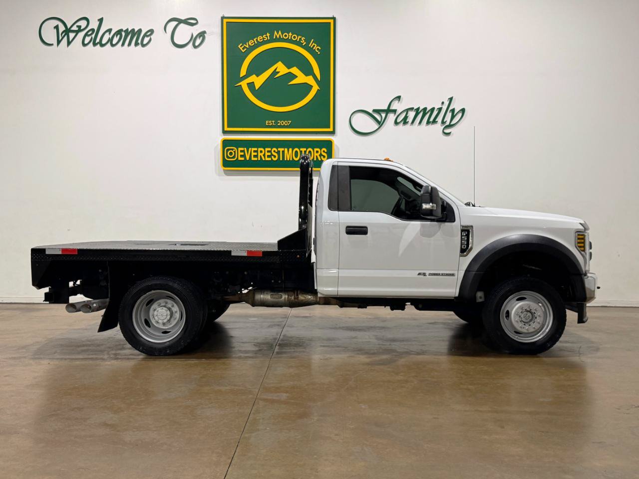 Used 2019 Ford F550 4x4 Regular Cab Super Duty image 9