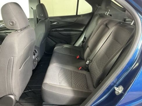 Used 2020 Chevrolet Equinox LT w/ Driver Convenience Package AWD/4WD image 11