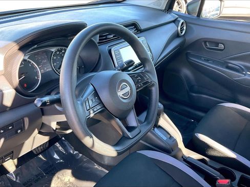 Used 2025 Nissan Versa S w/ Trunk Package image 11