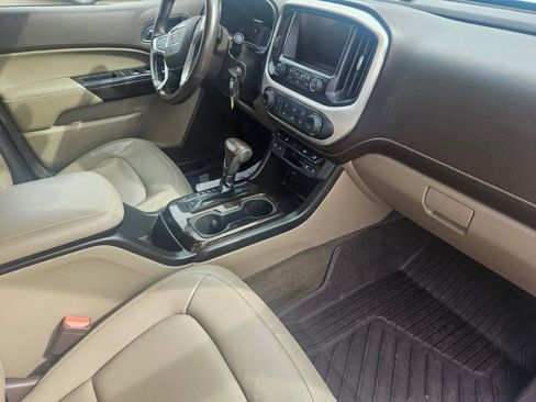 Used 2016 GMC Canyon SLT w/ Driver Alert Package image 11