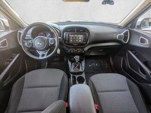 Used 2021 Kia Soul S image 16