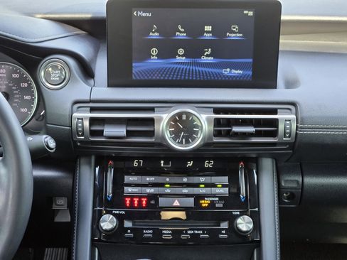 Used 2022 Lexus IS 300 w/ Premium Package RWD image 12