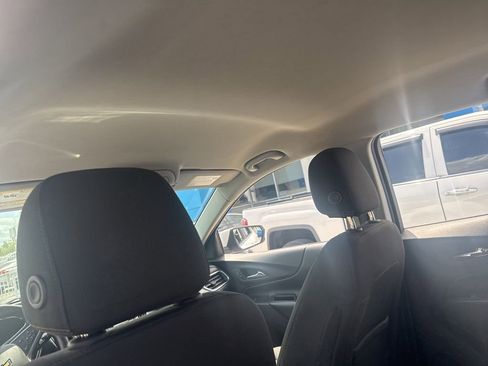 Used 2018 Chevrolet Equinox LT image 15