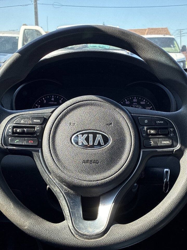 Used 2016 Kia Optima LX FWD image 18