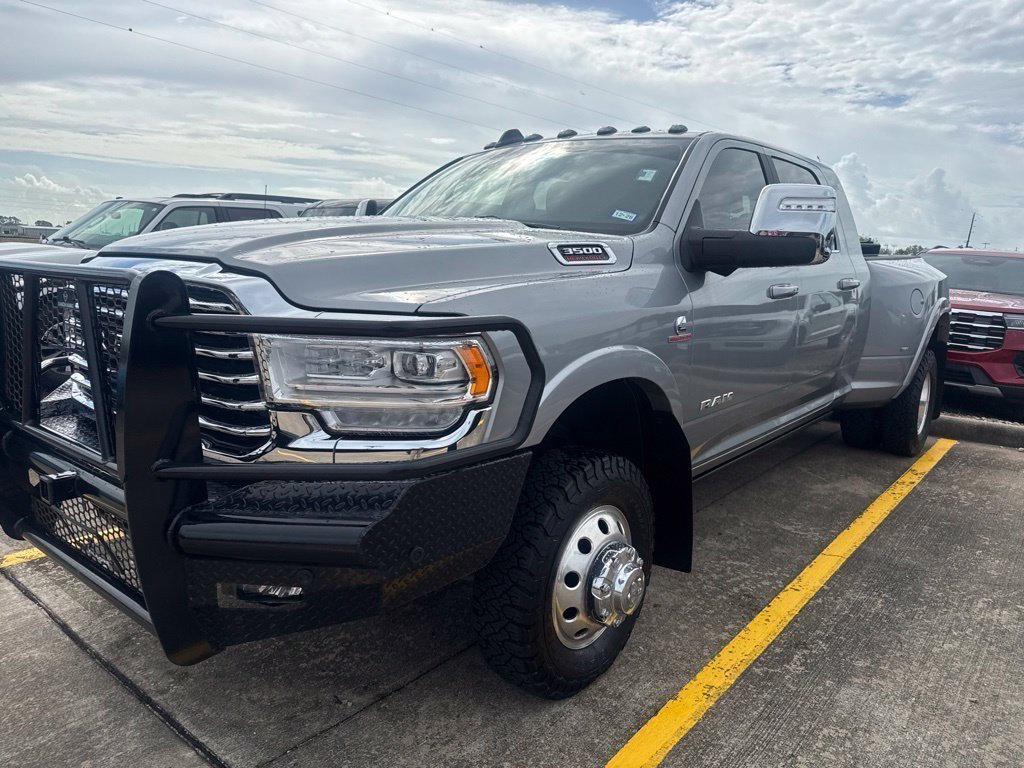 Used 2024 RAM 3500 Limited w/ Towing Technology Group AWD/4WD image 1