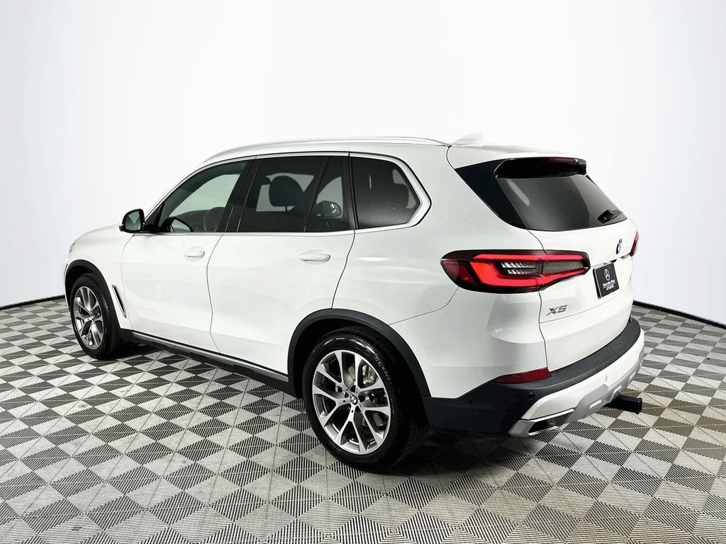 Used 2023 BMW X5 xDrive40i w/ Premium Package AWD/4WD image 5