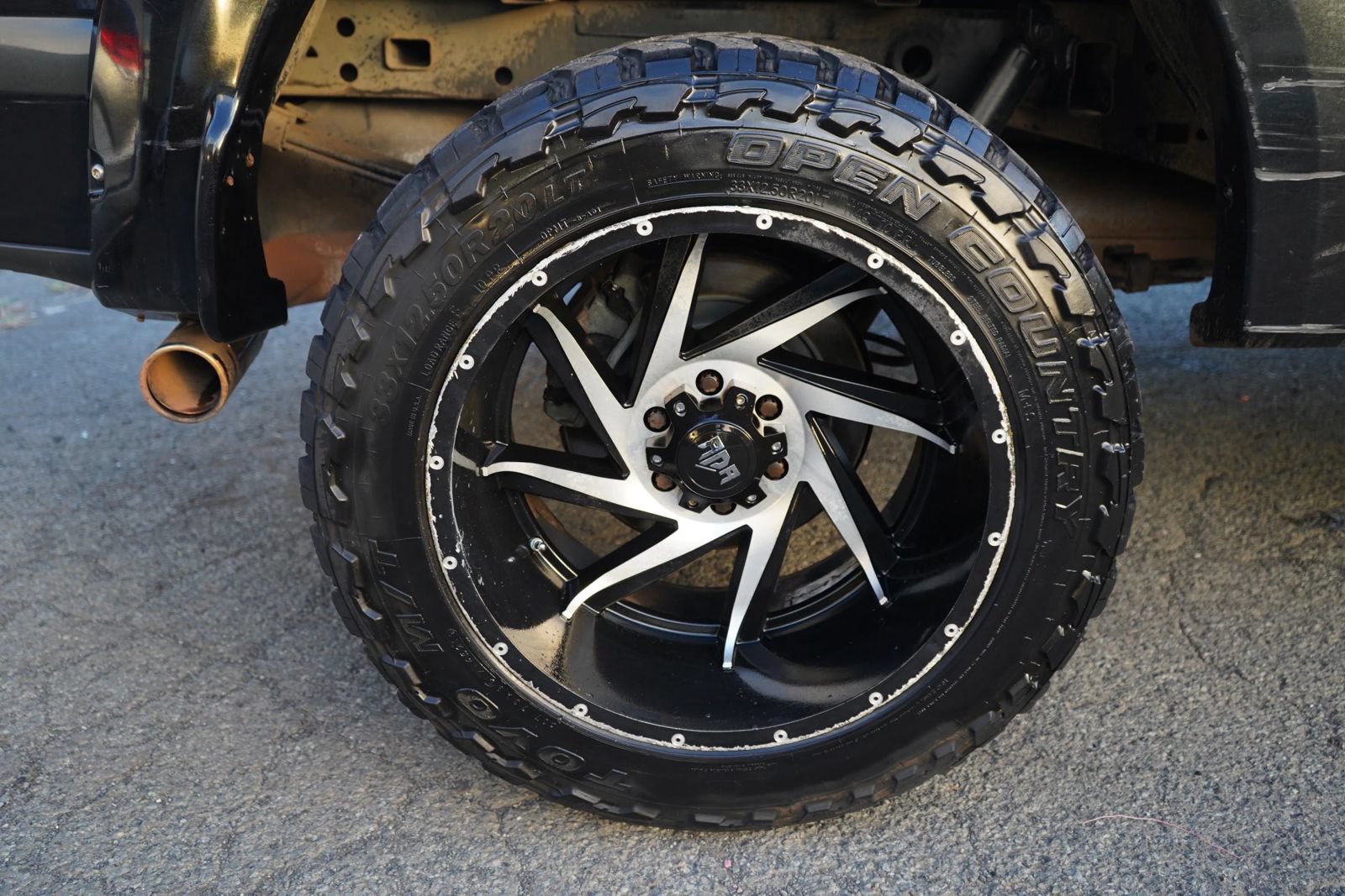Used 2015 Ford F150 Lariat w/ Equipment Group 501A Mid AWD/4WD image 8