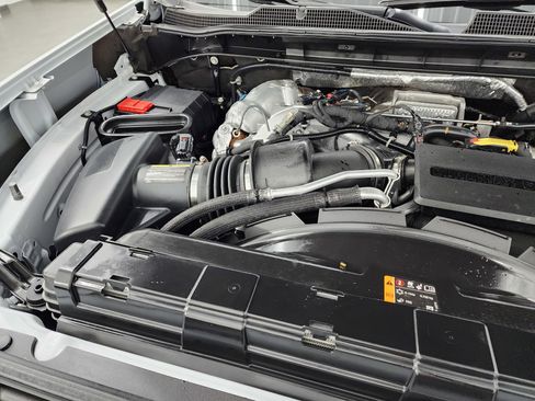 Used 2022 Chevrolet Silverado 2500 High Country w/ Safety Package II image 26