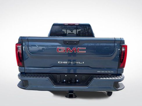 New 2026 GMC Sierra 2500 Denali w/ Denali Reserve Package AWD/4WD image 4