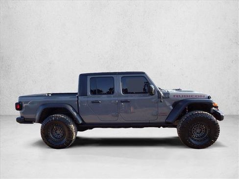 Used 2021 Jeep Gladiator Rubicon w/ Cold Weather Group AWD/4WD image 3