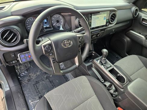 Used 2023 Toyota Tacoma 4x4 Double Cab image 11
