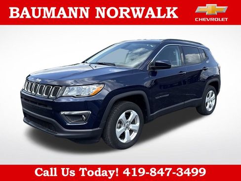 Used 2021 Jeep Compass Latitude w/ Convenience Group AWD/4WD image 3