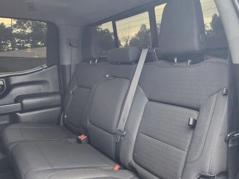 Used 2022 Chevrolet Silverado 1500 LT w/ Convenience Package II image 19