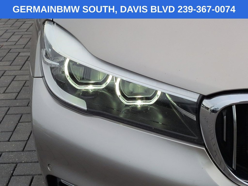 Used 2017 BMW 740i RWD image 11