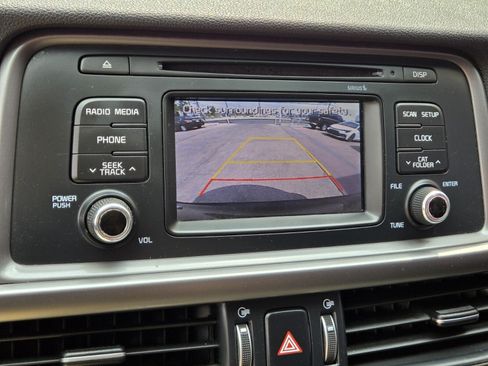 Used 2016 Kia Optima LX FWD image 17