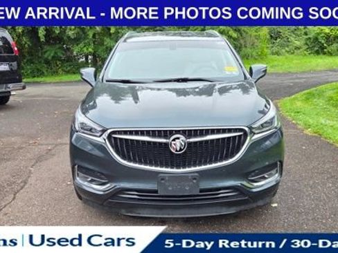 Used 2019 Buick Enclave Essence AWD/4WD image 2