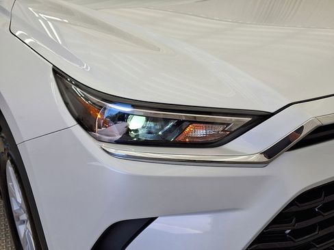 Certified 2024 Toyota Grand Highlander XLE image 28