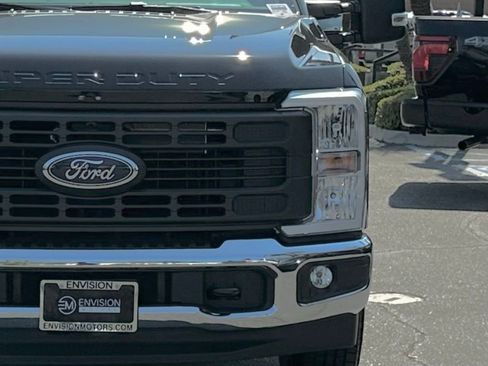 New 2026 Ford F250 XL w/ XL Chrome Package RWD image 5