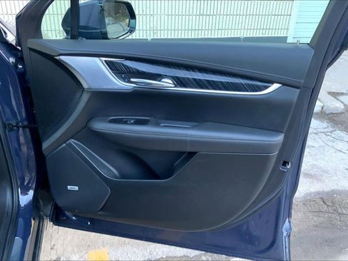 Certified 2025 Cadillac XT6 Premium Luxury image 26