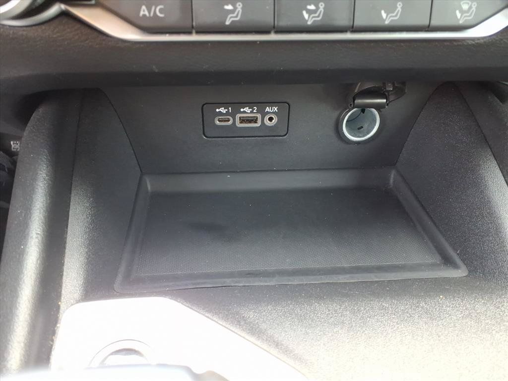 Used 2025 Nissan Altima 2.5 SV FWD image 12