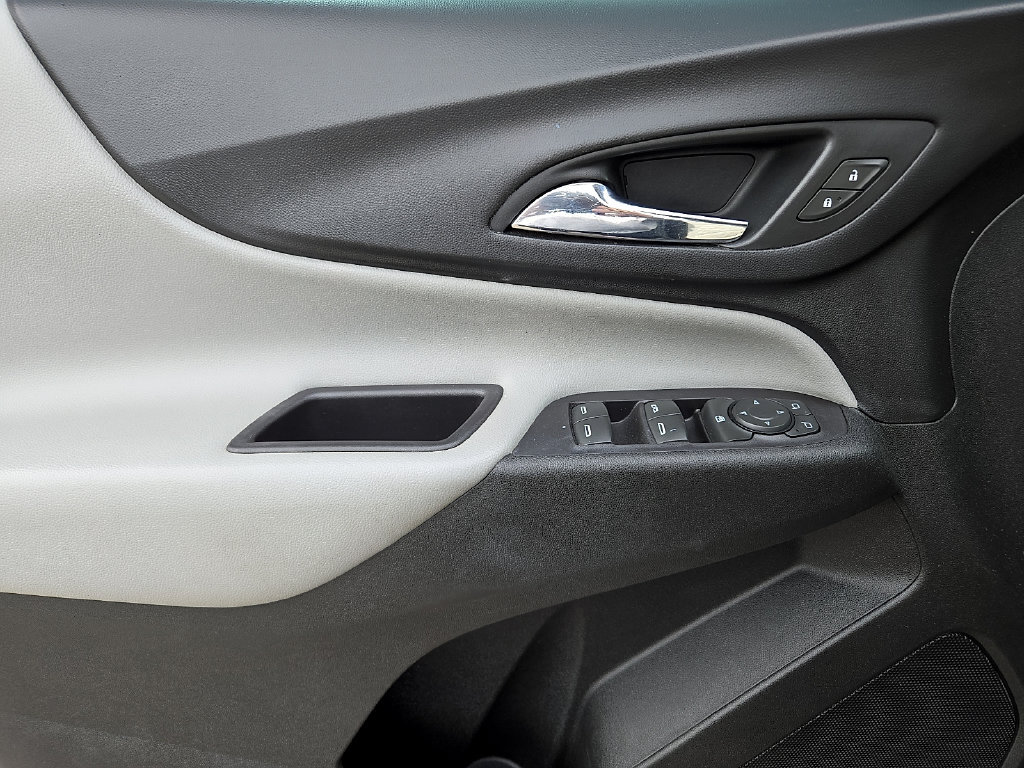 Used 2018 Chevrolet Equinox LT AWD/4WD image 13