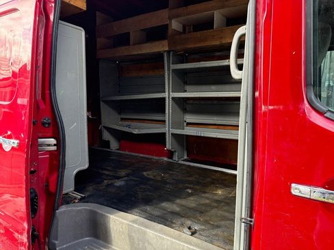 Used 2012 Nissan NV 2500 SV image 19