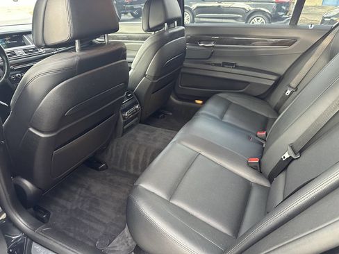 Used 2014 BMW 740Li image 10