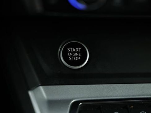 Used 2022 Audi Q3 2.0T Premium w/ Convenience Package image 39