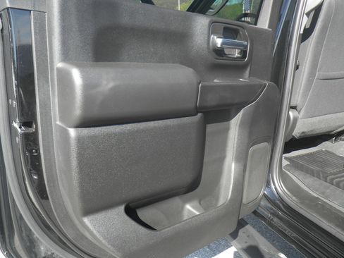 Used 2024 Chevrolet Silverado 2500 Custom w/ Custom Convenience Package image 20
