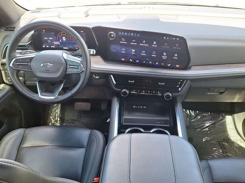 Used 2025 Chevrolet Tahoe Z71 AWD/4WD image 14