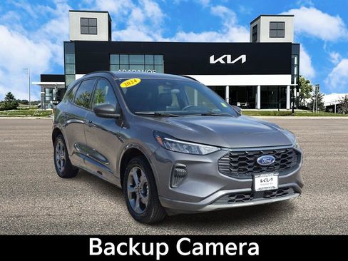 Used 2024 Ford Escape ST-Line image 2