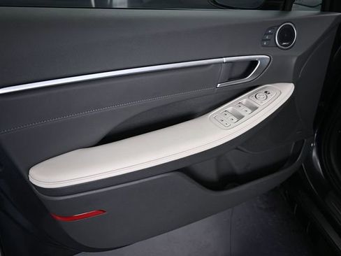 Used 2024 Hyundai Sonata Limited image 26