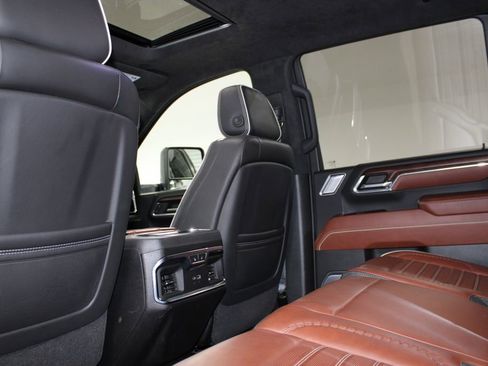 Used 2024 GMC Sierra 2500 Denali Ultimate AWD/4WD image 28