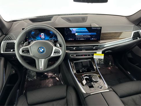 New 2026 BMW X5 xDrive50e w/ M Sport Package image 12