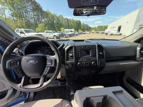 Used 2017 Ford F150 XL w/ Equipment Group 101A Mid RWD image 8