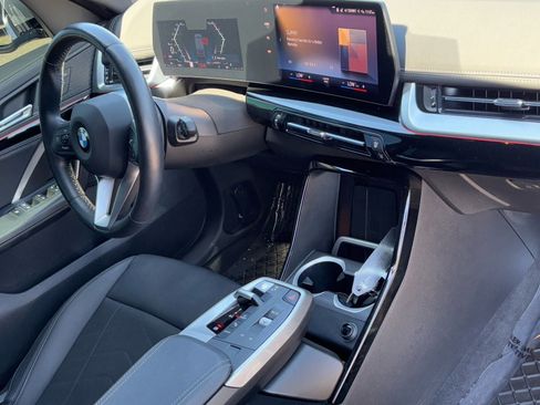 Used 2023 BMW X1 xDrive28i w/ Convenience Package image 9