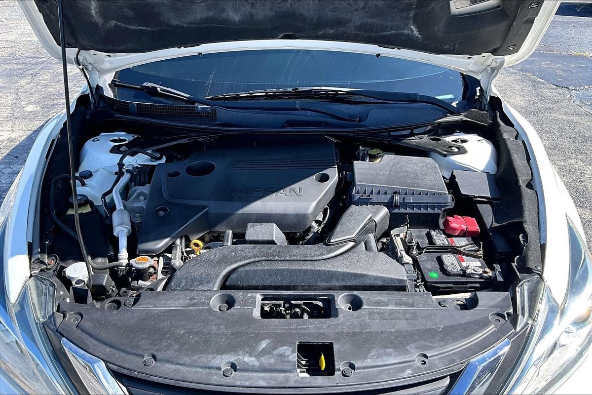 Used 2016 Nissan Altima 2.5 SV w/ Convenience Package FWD image 32