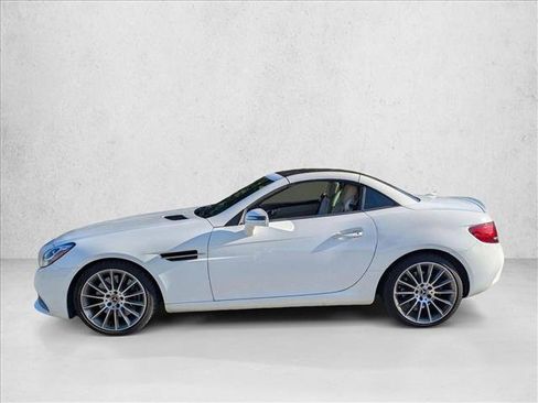 Used 2020 Mercedes-Benz SLC 300 image 7