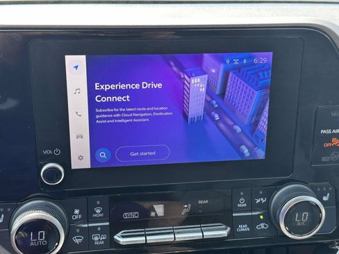 Used 2023 Toyota Highlander XLE FWD image 20