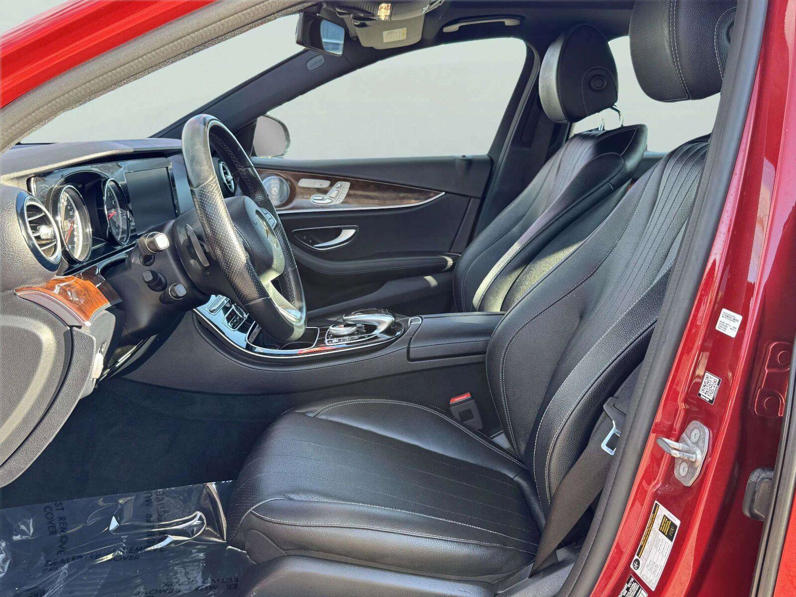 Used 2018 Mercedes-Benz E 300 4MATIC image 15
