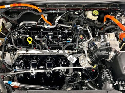 Used 2023 Ford Escape Platinum image 34